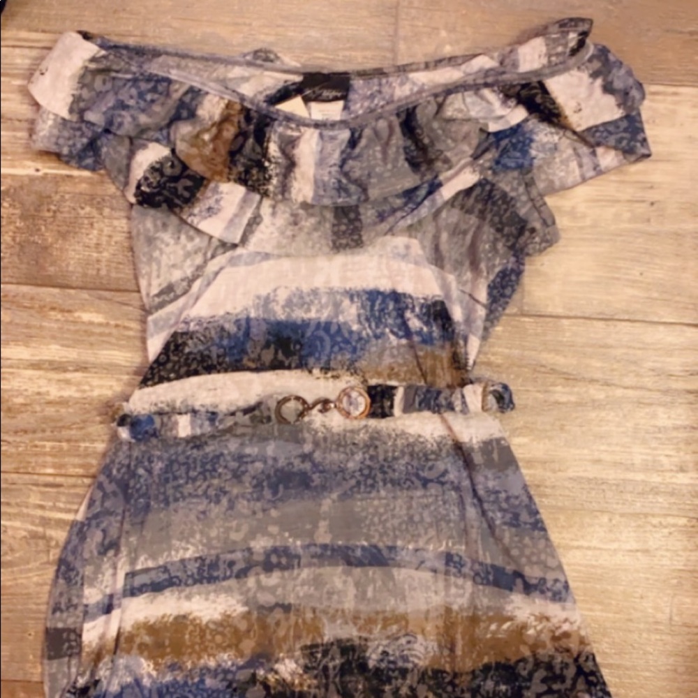 Daytrip off shoulders shirt